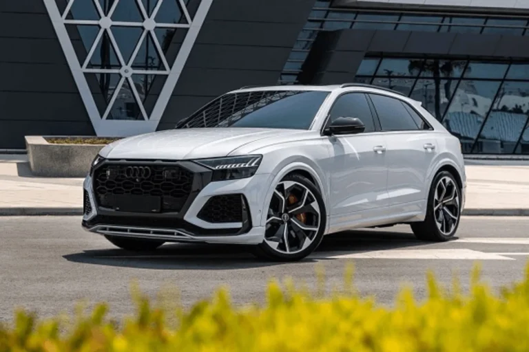 Audi RSQ8 Cover Image
