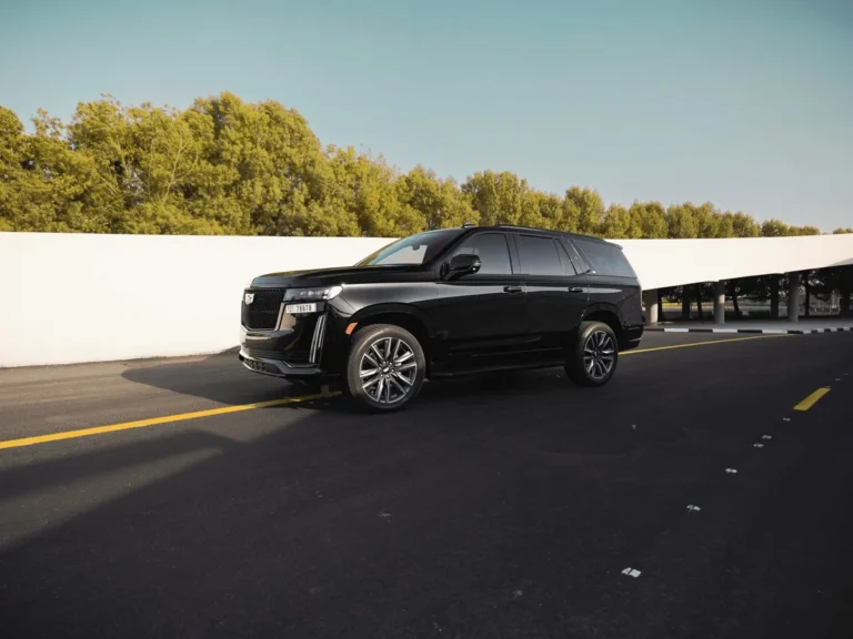 Cadillac Escalade Platinum Sport Image_02