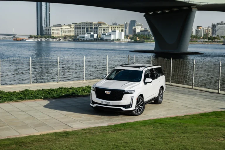 Cadillac Escalade White 2025 Image_01