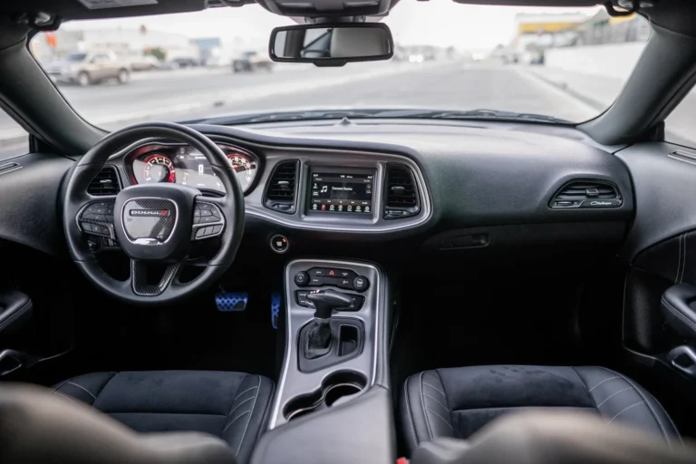 Dodge Challenger Blue Image_03