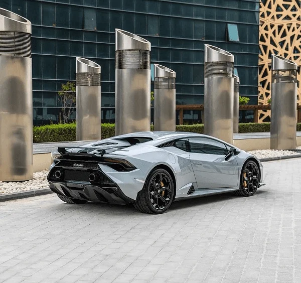 Lamborghini Huracan Tecnica Image_01