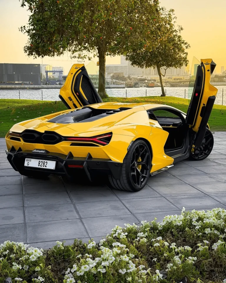 Lamborghini Revuelto Image_02