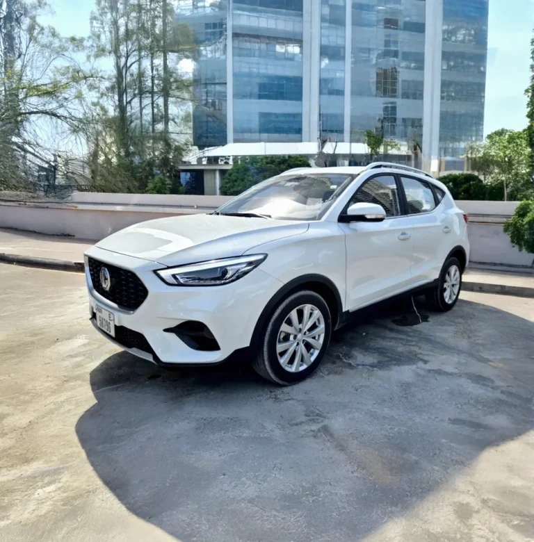 MG ZS Silver 2025 Image_02