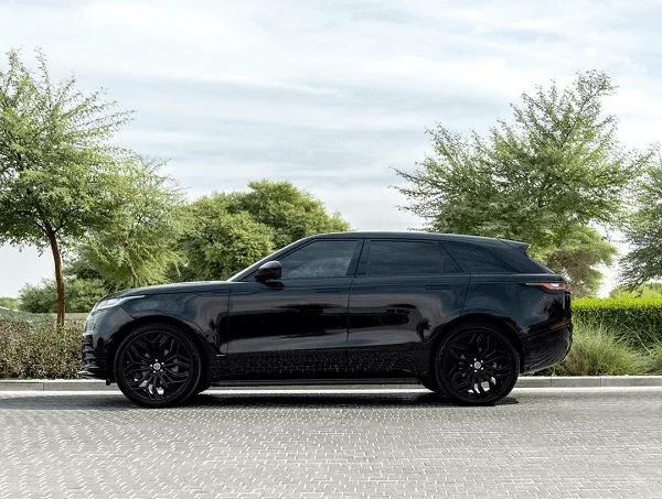 Range Rover Velar R Dynamic Image_01