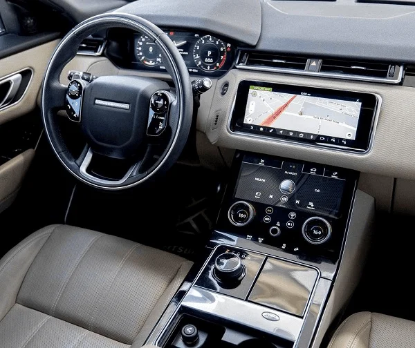 Range Rover Velar R Dynamic Image_05