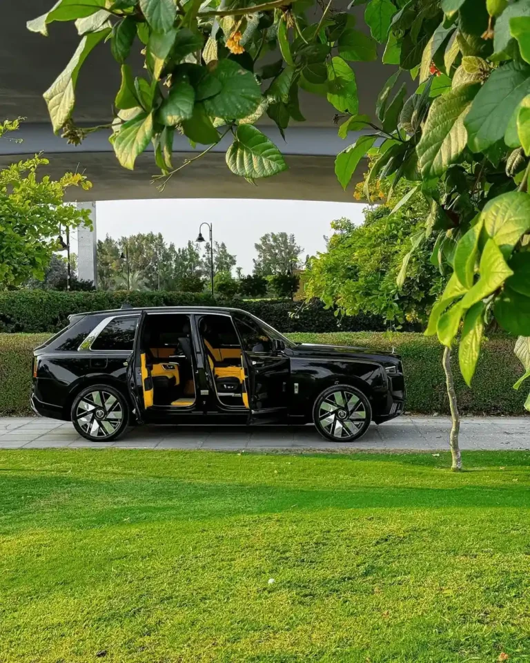 Rolls Royce Cullinan 2025 Image_01