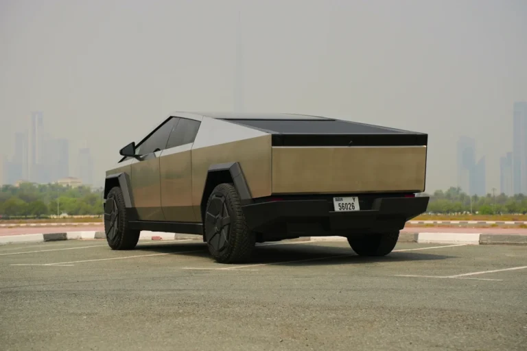 Tesla Cybertruck Grey Image_03