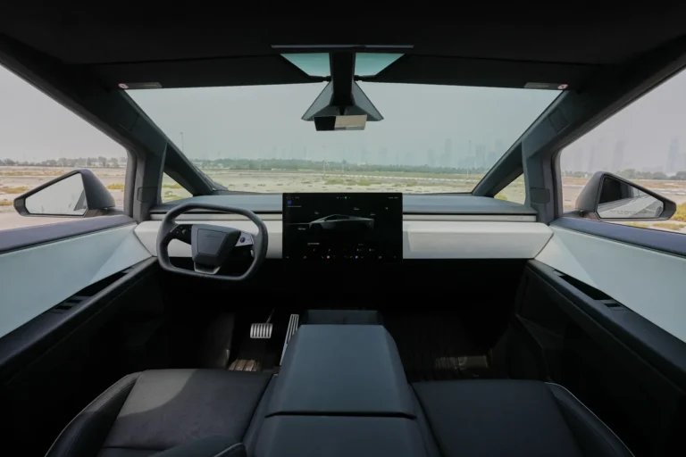 Tesla Cybertruck Grey Image_04