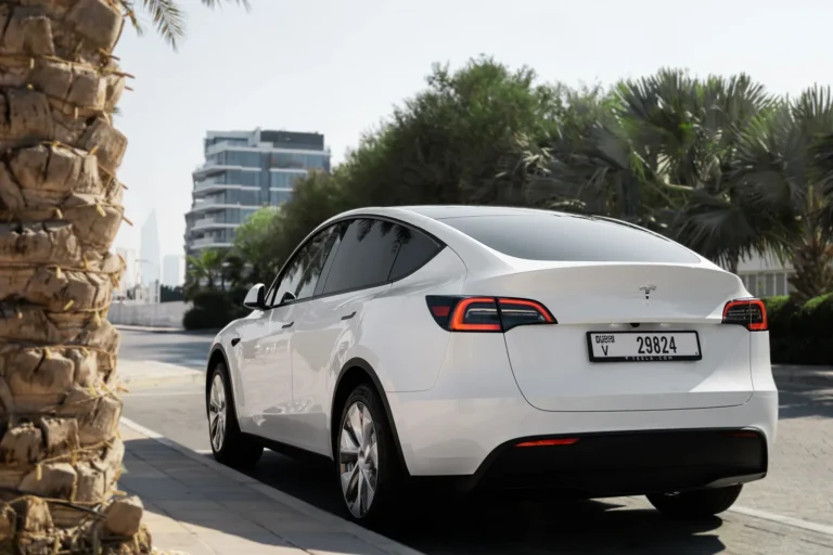 Tesla Model Y White Image_03