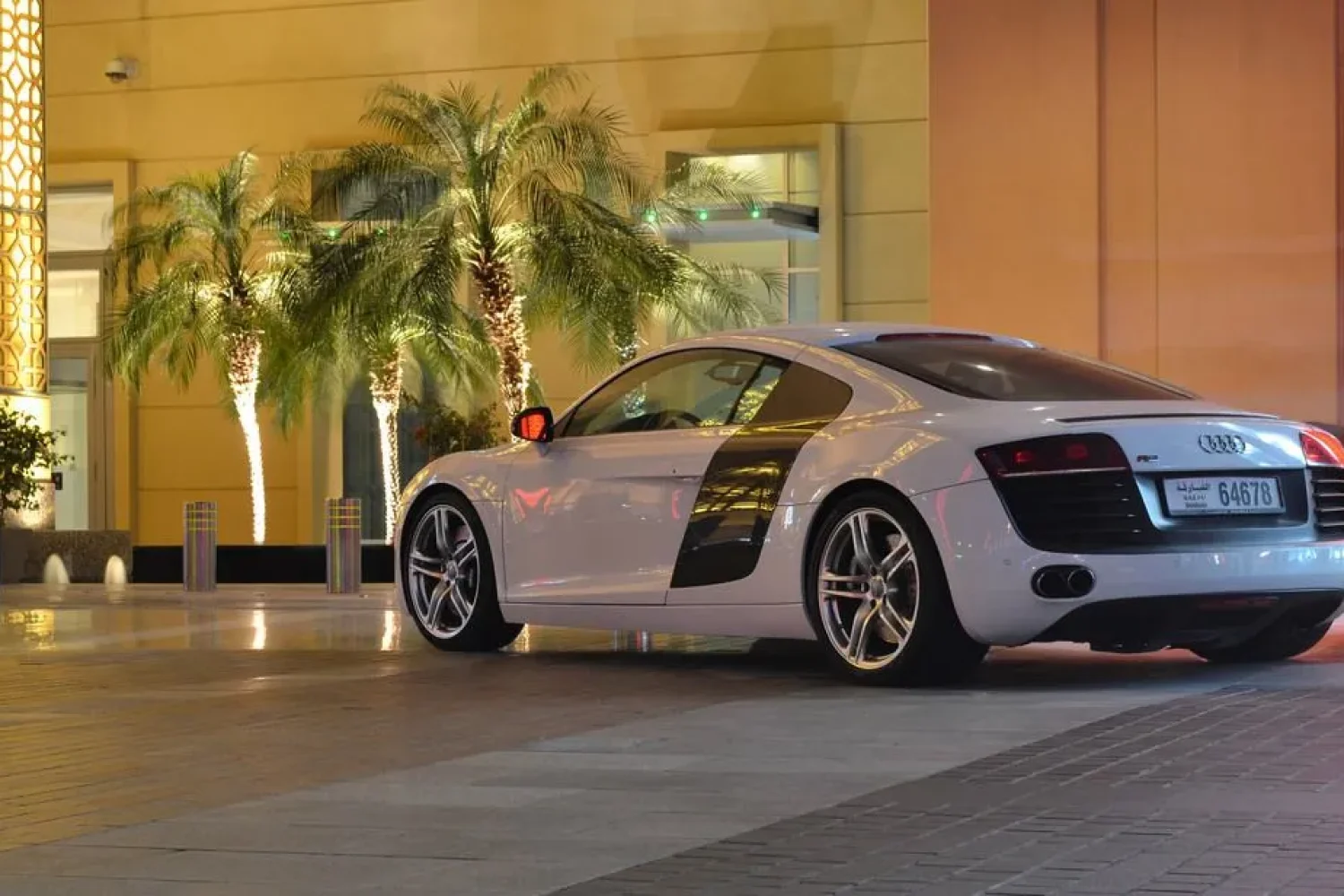 Audi R8 Image_01