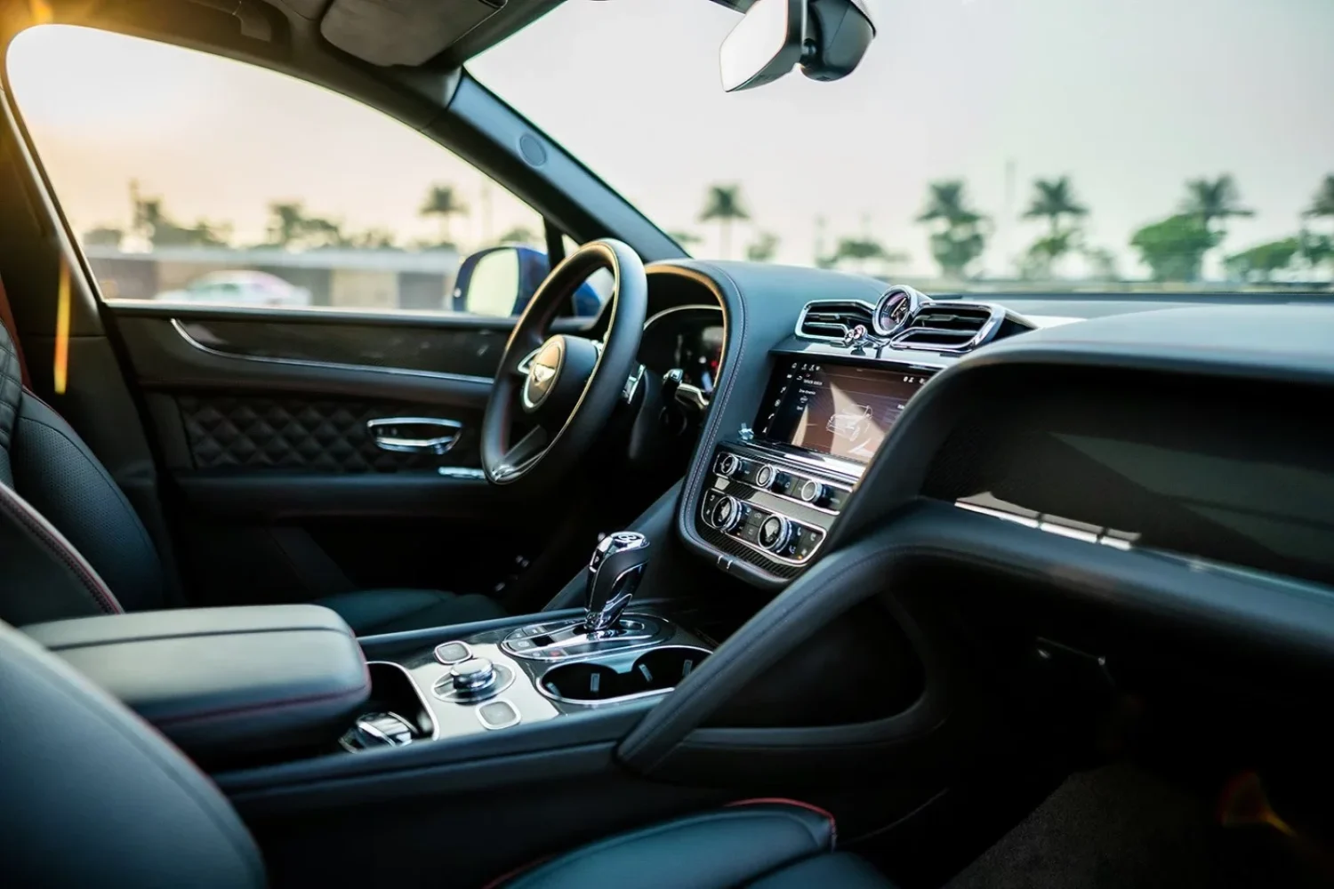 Bentley Bentayga Blue Image_05