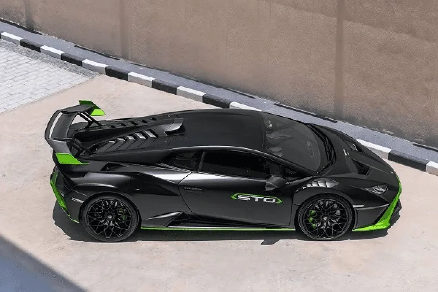 Lamborghini STO Image_01