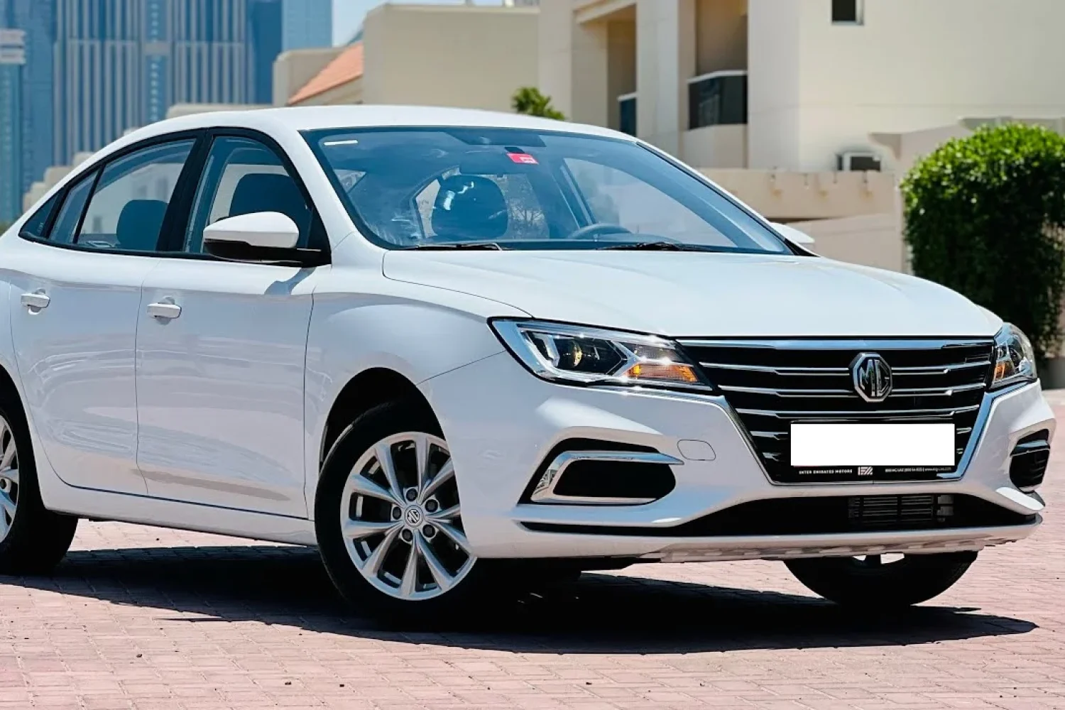 MG 5 White 2024 Image_01