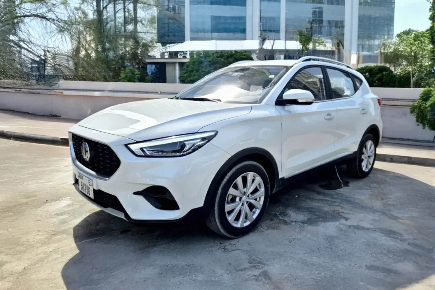 MG ZS Silver 2025 Image_02