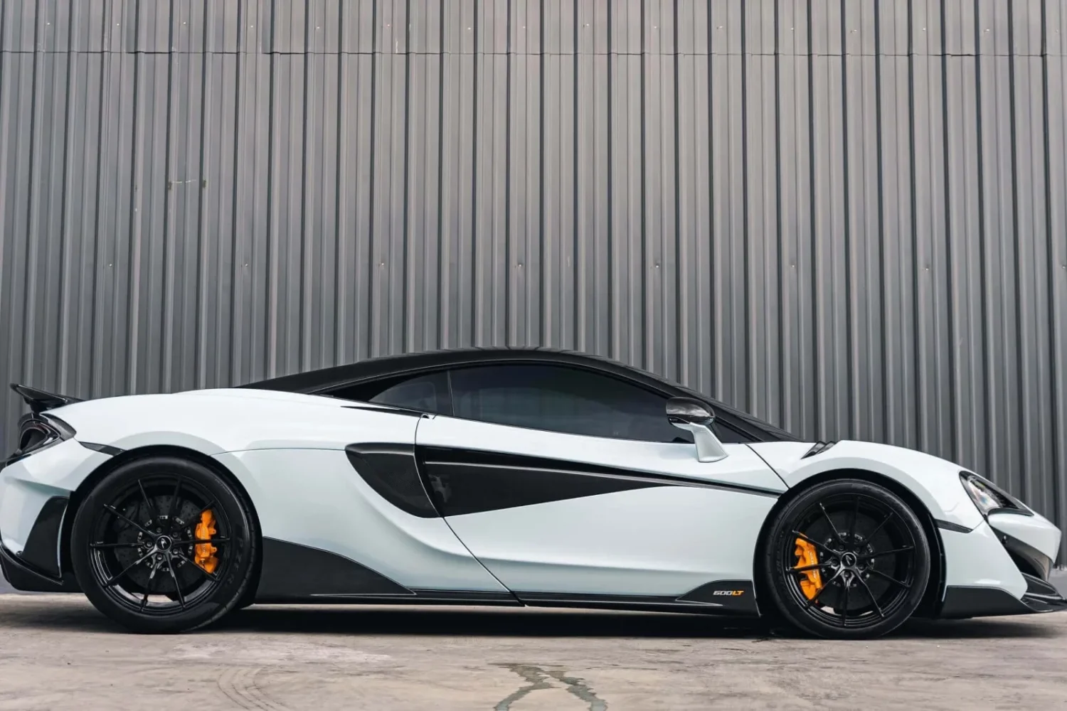 McLaren 600LT White Image_02