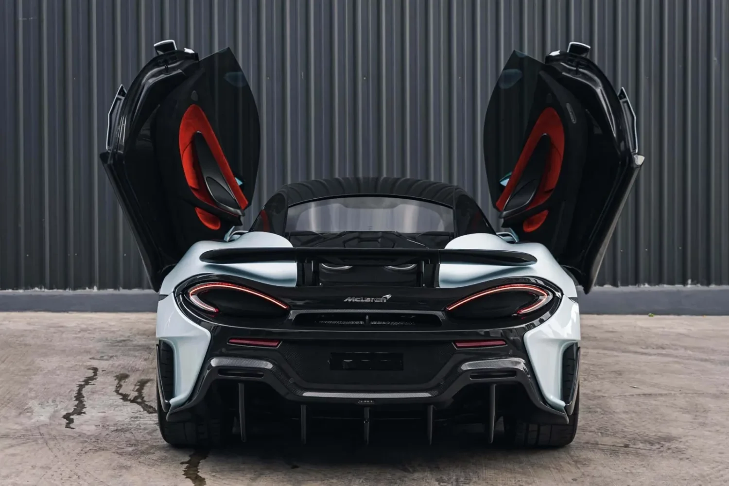 McLaren 600LT White Image_03