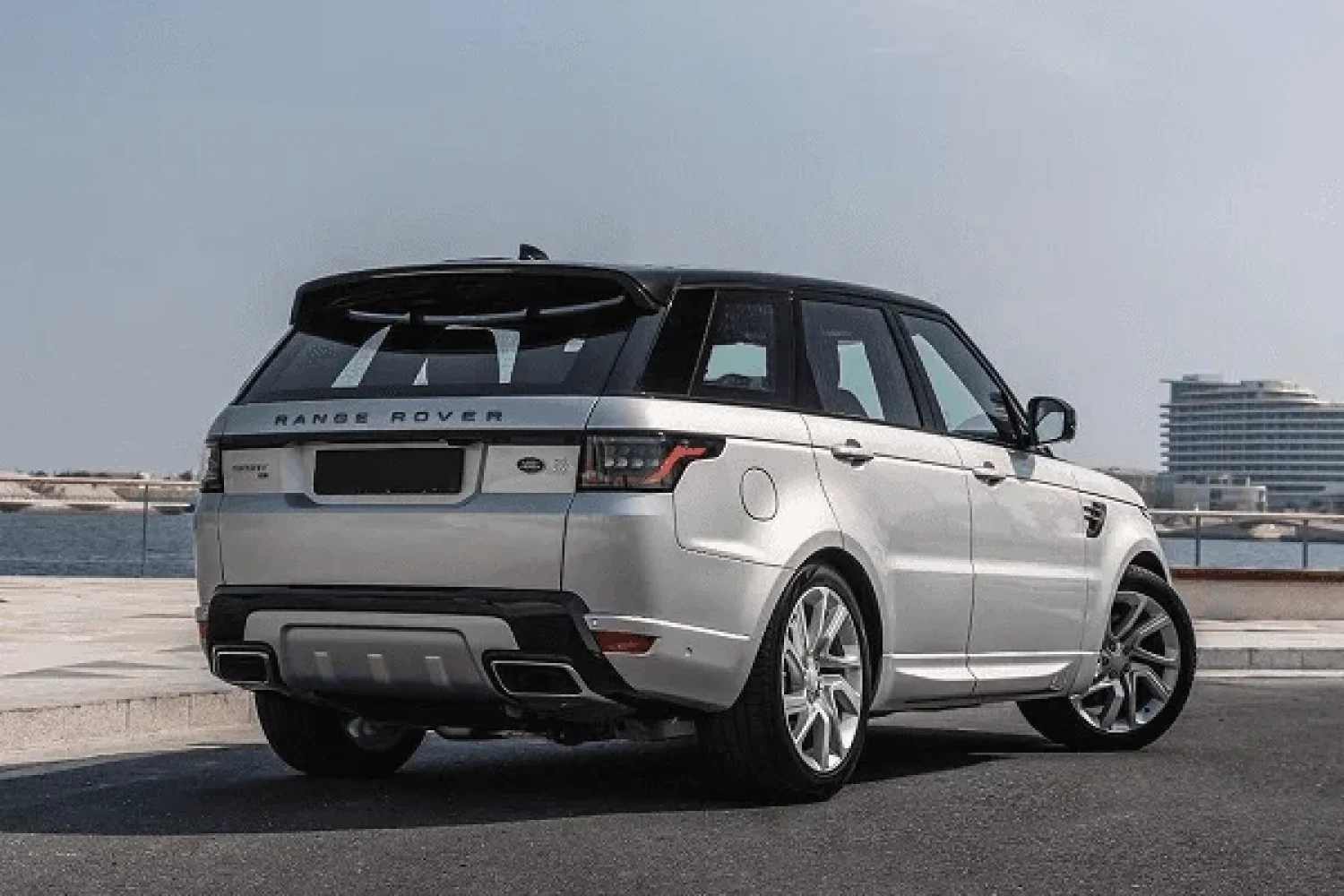 Range Rover Sport HSE Image_02
