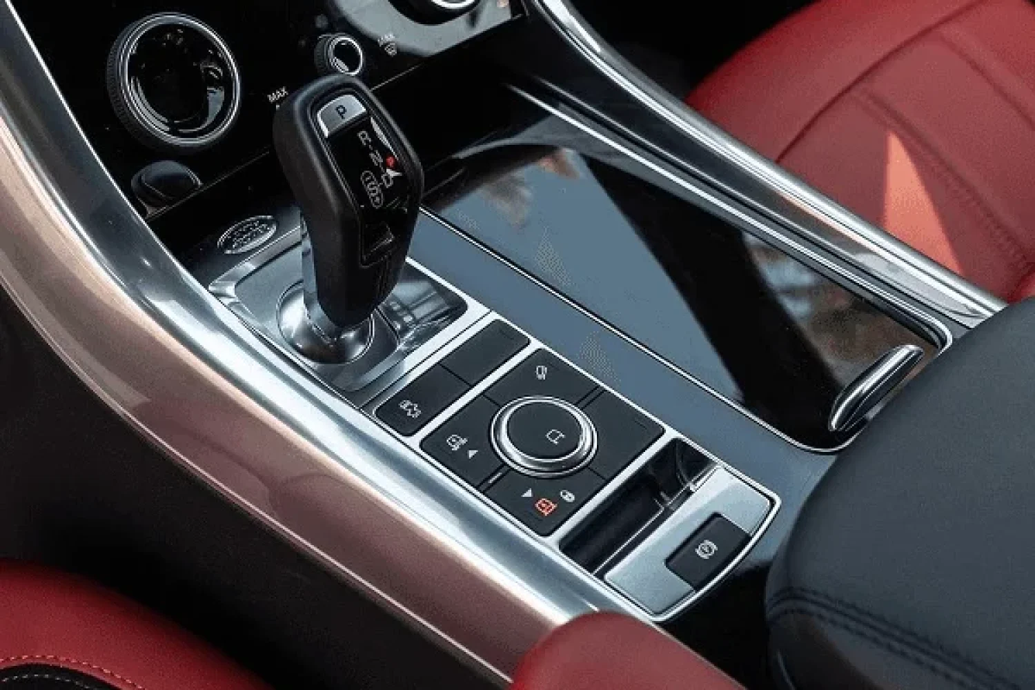 Range Rover Sport HSE Image_03