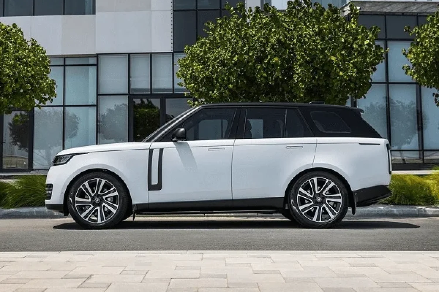 Range Rover Vogue Autobiography Image_01