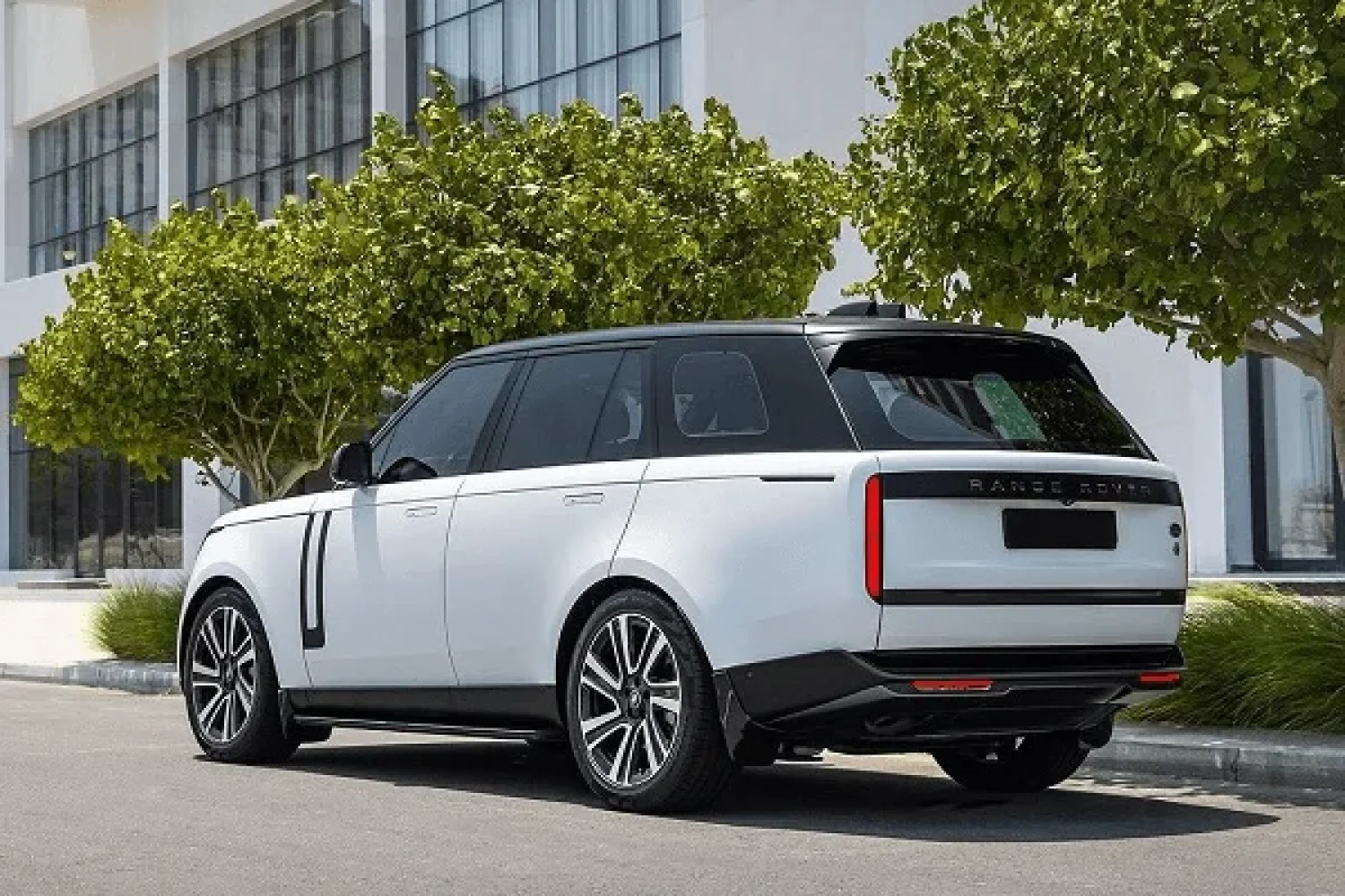 Range Rover Vogue Autobiography Image_02