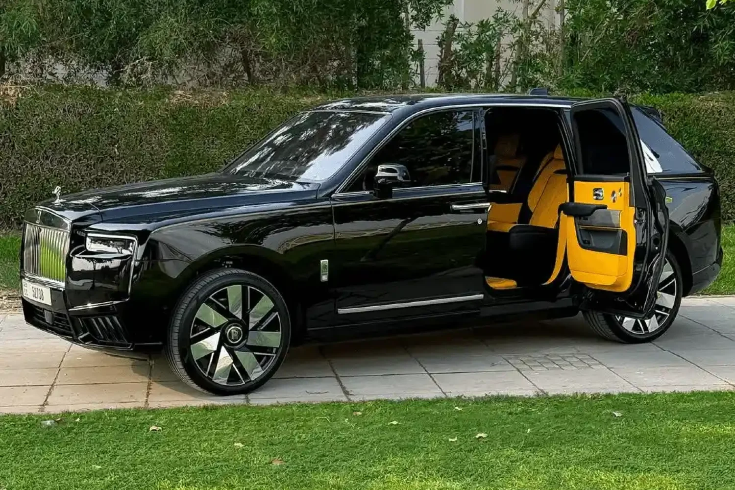 Rolls Royce Cullinan 2025 Image_02