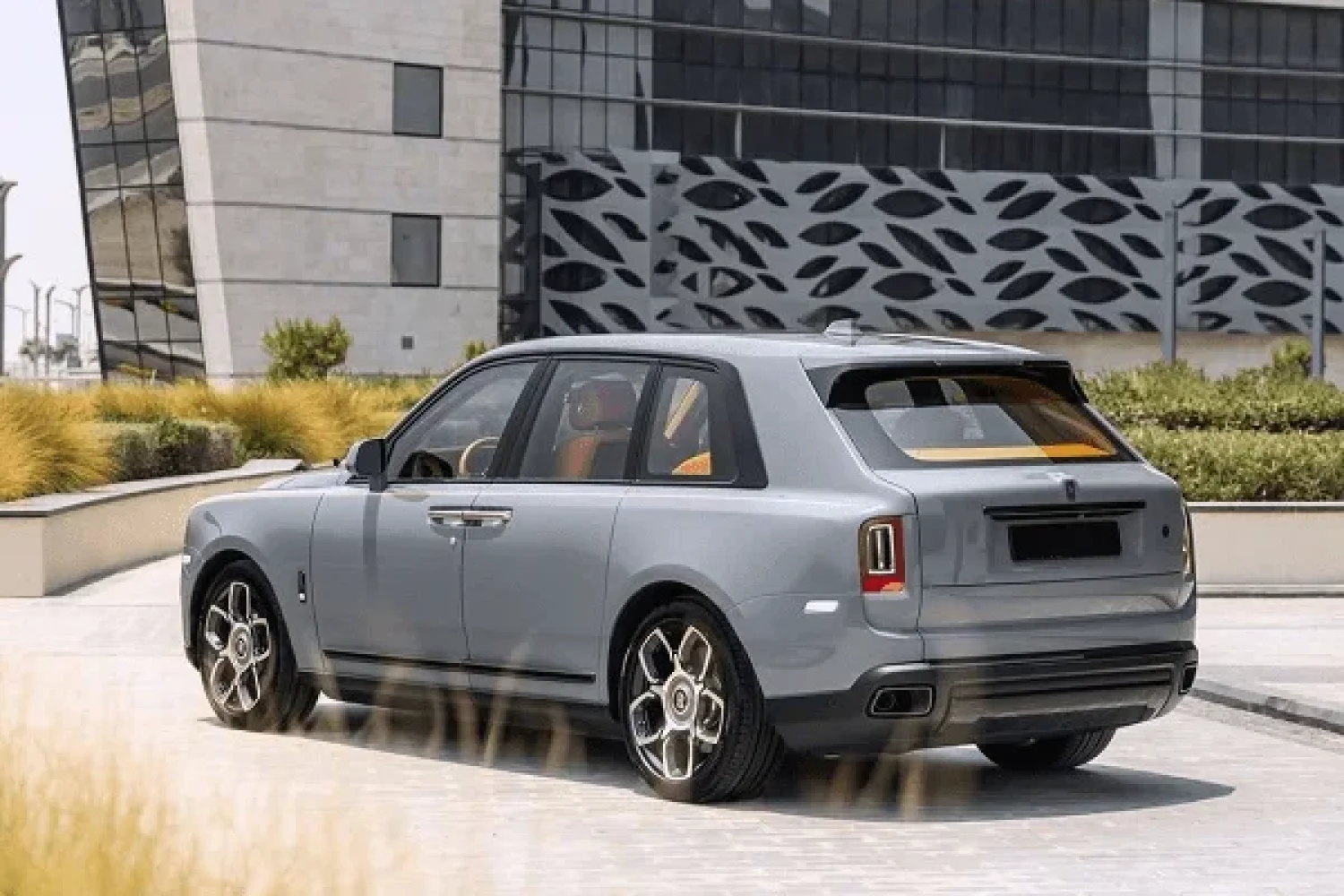 Rolls Royce Cullinan Black Badge Image_04