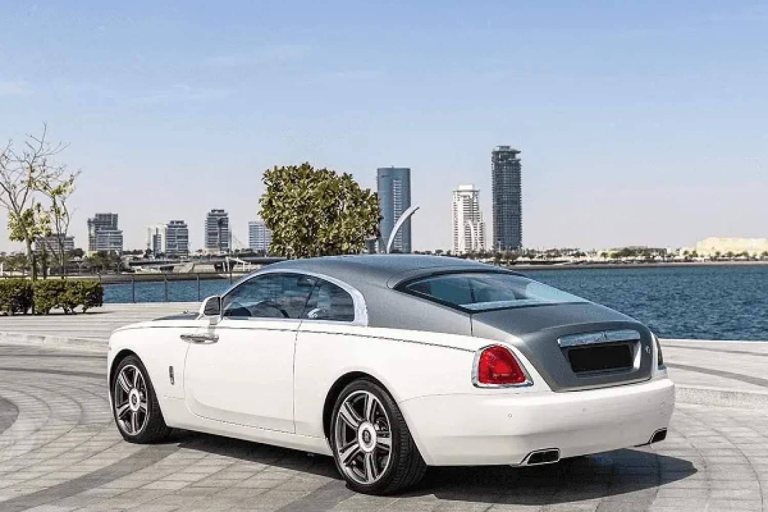 Rolls Royce Wraith Image_02